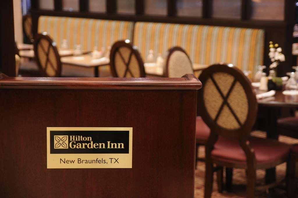 Hilton Garden Inn Нью-Браунфелс Ресторан фото